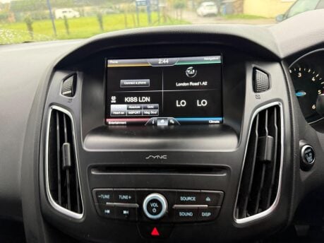 Ford Focus 1.5 TDCi Titanium Euro 6 (s/s) 5dr 9