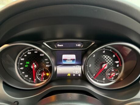 Mercedes-Benz A Class 1.5 A180d AMG Line (Premium) 7G-DCT Euro 6 (s/s) 5dr 28