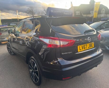 Nissan Qashqai 1.6 dCi Tekna 4WD Euro 6 (s/s) 5dr 5
