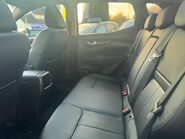 Nissan Qashqai 1.6 dCi Tekna 4WD Euro 6 (s/s) 5dr 29