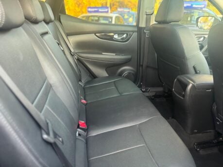 Nissan Qashqai 1.6 dCi Tekna 4WD Euro 6 (s/s) 5dr 28