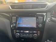 Nissan Qashqai 1.6 dCi Tekna 4WD Euro 6 (s/s) 5dr 23