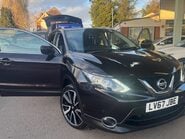Nissan Qashqai 1.6 dCi Tekna 4WD Euro 6 (s/s) 5dr 35