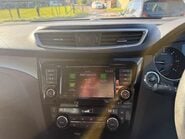 Nissan Qashqai 1.5 dCi N-Connecta Euro 6 (s/s) 5dr 8