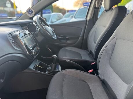 Renault Captur 0.9 TCe ENERGY Dynamique MediaNav Euro 5 (s/s) 5dr 30