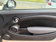 Mini Convertible 1.6 Cooper Euro 5 2dr 27