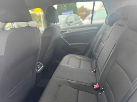 Volkswagen Golf 1.6 TDI BlueMotion Tech Match Edition DSG Euro 6 (s/s) 5dr 29