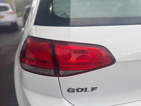 Volkswagen Golf 1.6 TDI BlueMotion Tech Match Edition DSG Euro 6 (s/s) 5dr 12