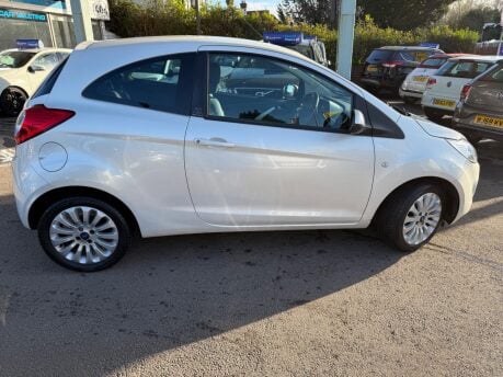 Ford Ka 1.2 Zetec Euro 5 (s/s) 3dr 10