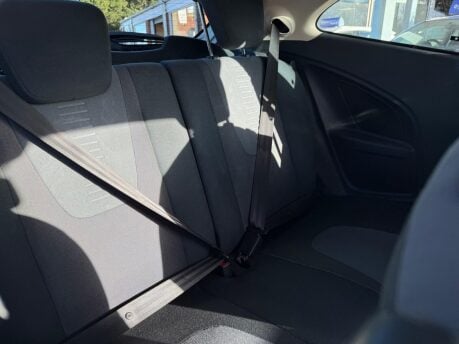 Ford Ka 1.2 Zetec Euro 5 (s/s) 3dr 17