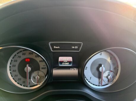 Mercedes-Benz GLA 2.1 GLA200d Sport Euro 6 (s/s) 5dr 32