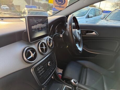 Mercedes-Benz GLA 2.1 GLA200d Sport Euro 6 (s/s) 5dr 19