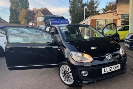 Volkswagen Up 1.0 up! Black Euro 5 3dr 35