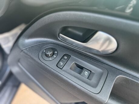 Volkswagen Up 1.0 up! Black Euro 5 3dr 20