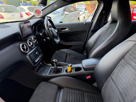 Mercedes-Benz A Class 1.6 A160 AMG Line Euro 6 (s/s) 5dr 42