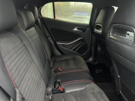 Mercedes-Benz GLA 2.1 GLA200d AMG Line (Premium) 7G-DCT Euro 6 (s/s) 5dr 27