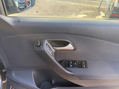 Volkswagen Polo 1.4 SE Euro 5 5dr 23