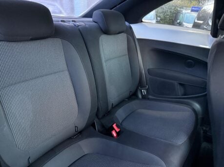 Volkswagen Beetle 1.2 TSI Design DSG Euro 5 3dr 12