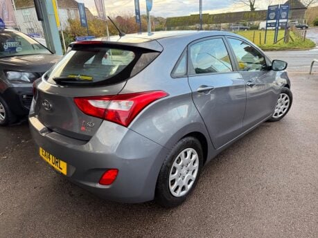 Hyundai i30 1.6 CRDi Blue Drive Classic Euro 5 (s/s) 5dr 8