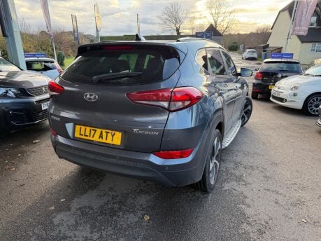 Hyundai TUCSON 1.7 CRDi Blue Drive Premium SE DCT Euro 6 (s/s) 5dr 7
