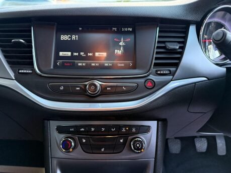 Vauxhall Astra 1.6 CDTi ecoTEC BlueInjection Energy Euro 6 5dr 28