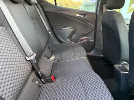 Vauxhall Astra 1.6 CDTi ecoTEC BlueInjection Energy Euro 6 5dr 21