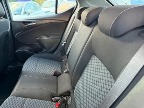 Vauxhall Astra 1.6 CDTi ecoTEC BlueInjection Energy Euro 6 5dr 23