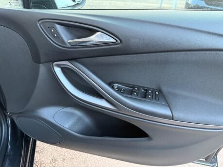 Vauxhall Astra 1.6 CDTi ecoTEC BlueInjection Energy Euro 6 5dr 24
