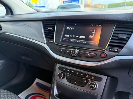 Vauxhall Astra 1.6 CDTi ecoTEC BlueInjection Energy Euro 6 5dr 29