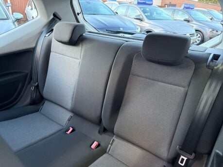 Volkswagen Up 1.0 Move up! Euro 5 3dr 18