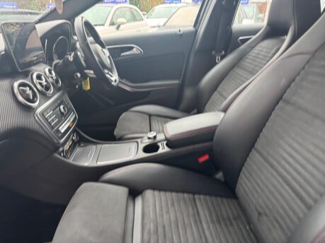 Mercedes-Benz A Class 1.5 A180d AMG Line (Executive) 7G-DCT Euro 6 (s/s) 5dr 30