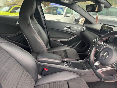 Mercedes-Benz A Class 1.5 A180d AMG Line (Executive) 7G-DCT Euro 6 (s/s) 5dr 25