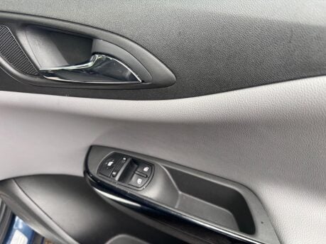 Vauxhall Corsa 1.4i SE Auto Euro 6 5dr 19