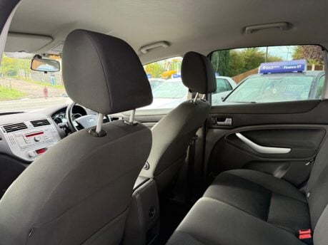 Ford Kuga 2.0 TDCi Zetec 2WD Euro 5 5dr 33