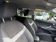 Ford Kuga 2.0 TDCi Zetec 2WD Euro 5 5dr 28