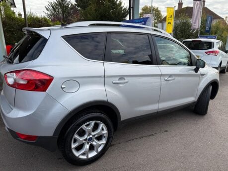 Ford Kuga 2.0 TDCi Zetec 2WD Euro 5 5dr 10