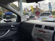 Ford Kuga 2.0 TDCi Zetec 2WD Euro 5 5dr 27