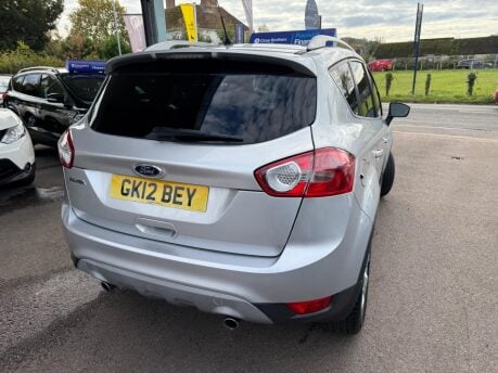 Ford Kuga 2.0 TDCi Zetec 2WD Euro 5 5dr 9