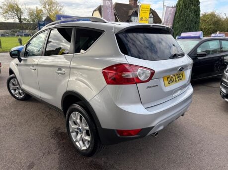 Ford Kuga 2.0 TDCi Zetec 2WD Euro 5 5dr 6