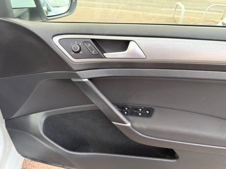 Volkswagen Golf 1.4 TSI BlueMotion Tech Match Euro 6 (s/s) 5dr 23