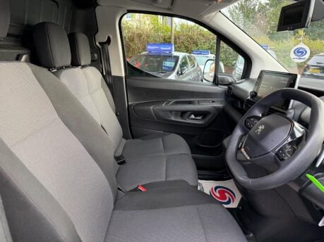Peugeot Partner 1.5 BlueHDi 1000 Asphalt Standard Panel Van EAT8 SWB Euro 6 (s/s) 5dr 31