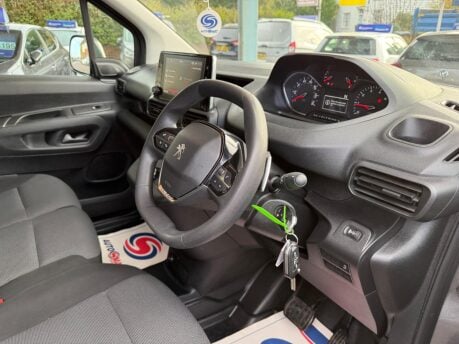 Peugeot Partner 1.5 BlueHDi 1000 Asphalt Standard Panel Van EAT8 SWB Euro 6 (s/s) 5dr 33