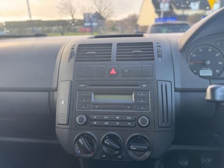 Volkswagen Polo 1.4 SE 3dr 10