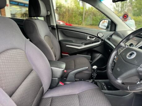 SsangYong Korando 2.2D LE Euro 6 5dr 25