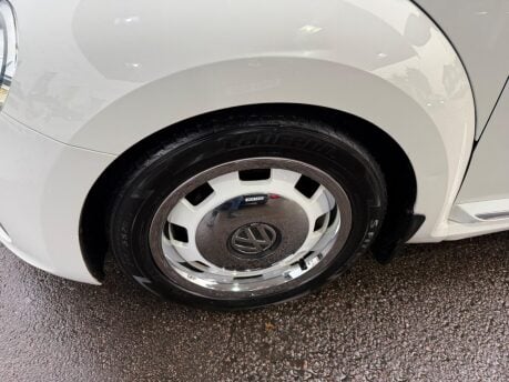 Volkswagen Beetle 1.2 TSI Design DSG Euro 5 3dr 26