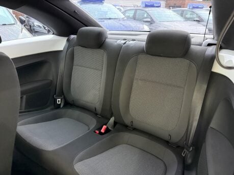 Volkswagen Beetle 1.2 TSI Design DSG Euro 5 3dr 25