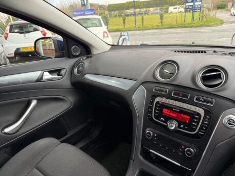 Ford Mondeo 2.0 TDCi Titanium Euro 5 5dr 7