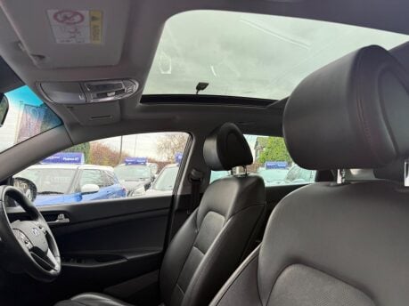 Hyundai TUCSON 1.7 CRDi Blue Drive Premium SE DCT Euro 6 (s/s) 5dr 33