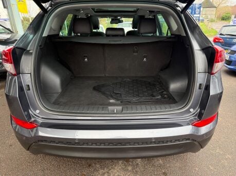 Hyundai TUCSON 1.7 CRDi Blue Drive Premium SE DCT Euro 6 (s/s) 5dr 31
