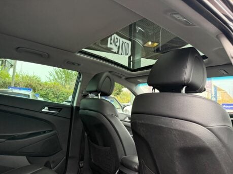 Hyundai TUCSON 1.7 CRDi Blue Drive Premium SE DCT Euro 6 (s/s) 5dr 17